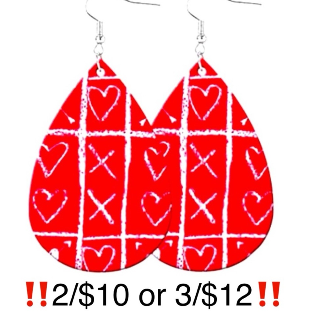 Valentine’s Day Faux Leather Tic Tac Toe XO Heart Earrings
